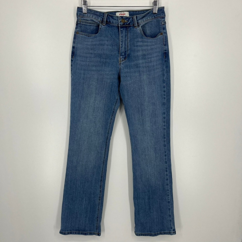 Wrangler Womens High Rise Straight Leg Jeans Medium Wash Blue Denim Size 6